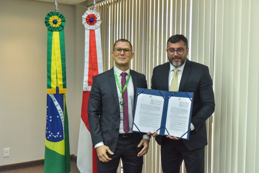 Wilson-Lima-assina-protocolo-de-intencoes-com-Banco-da-Amazonia-no-valor-de-R-14-bilhao-3_Foto-Janailton-Falcao-Secom