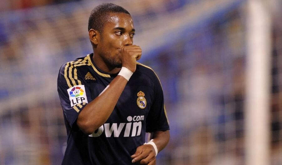 ROBINHO (1)