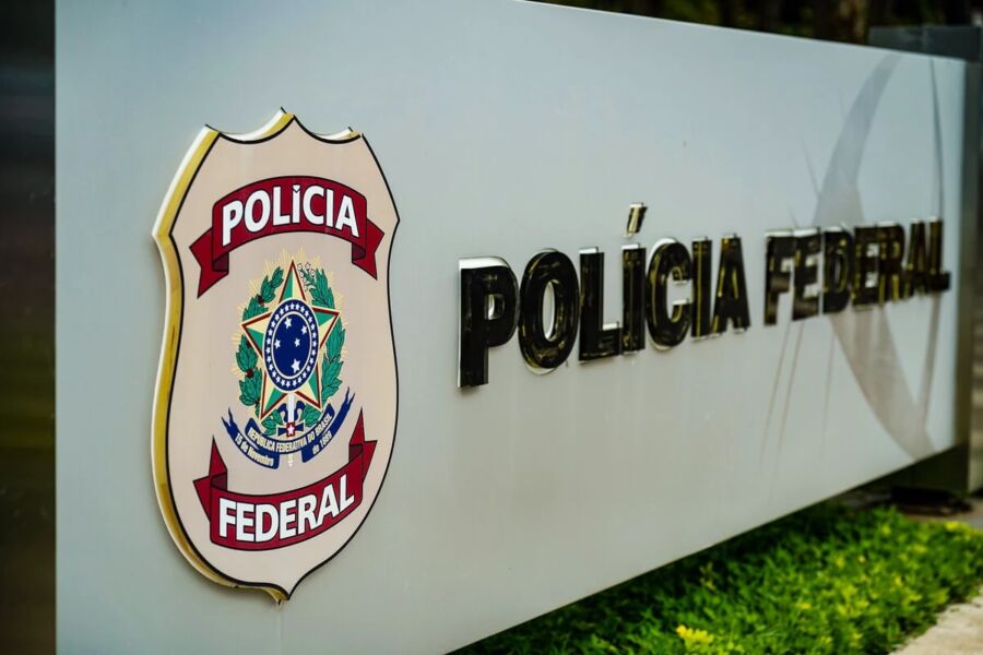 Capa_Operacoes-da-Policia-Federal-completam-21-anos-de-agonia-e-gloria-1-1