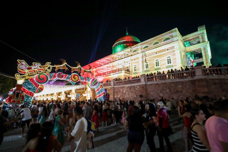 Cultura_O-Mundo-Encantado-do-Natal-2024-Largo_3_Alex-Pazuello-