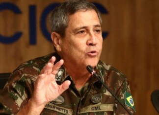 Polícia Federal prende Braga Netto