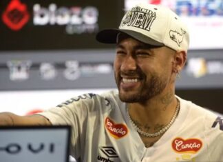 Neymar Jr. volta ao Santos após doze anos atuando no futebol internacional