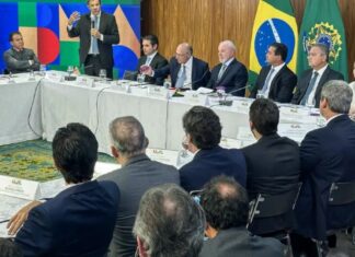 Lula entrega projeto de isenção de imposto de renda para quem ganha até R$ 5 mil