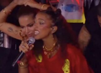Anitta lidera gritos de “sem anistia” no Carnaval de Salvador