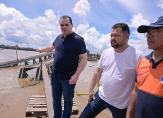 Em vistoria, Roberto Cidade cobra de DNIT ação efetiva para recuperação do Porto de Borba, que foi destruído por balsa de soja