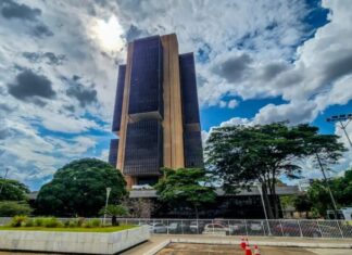 Copom eleva juros básicos da economia para 14,75% ao ano; entenda