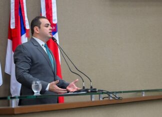 Presidente Roberto Cidade anuncia ação judicial contra a Amazonas Energia por deixar Manicoré às escuras há mais de dois meses