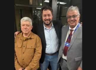 Projetos da UEA são homenageados pela Delegacia da Receita Federal em Varginha durante cerimônia