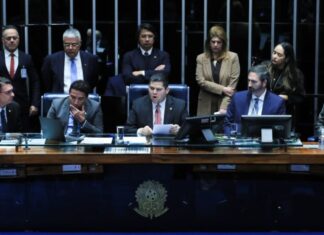 Senado aprova aumento do número de deputados federais para 531