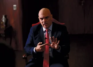 Moraes determina que PF passe a vistoriar marmitas entregues a Jair Bolsonaro