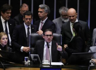 Câmara aprova urgência para proposta que reduz benefícios fiscais