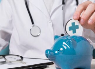 Governo anuncia aumento de 30% no teto do Fies para cursos de Medicina