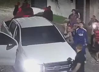 Imagens revelam Oruam e grupo apedrejando carro de delegado no Rio