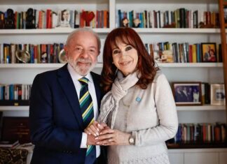 Juiz ordena que Cristina Kirchner, presa por corrupção, e outros 8 paguem multa de R$ 3 bilhões