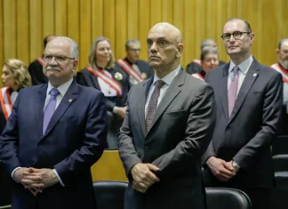 Fachin assume presidência do STF no biênio 2025-2027; Moraes será vice