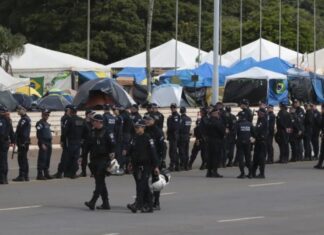 PGR denuncia casal que arrecadou R$ 1 milhão para acampamento golpista; entenda