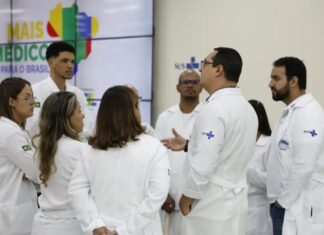 Programa Mais Médicos amplia quadro e prevê chegada a 28 mil profissionais até 2027