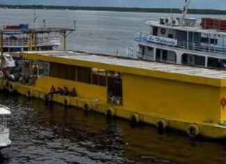 Corpo é encontrado boiando próximo à Balsa Amarela no Centro de Manaus