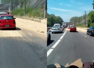 Carreta carregada de soja tomba na Avenida das Flores e causa lentidão no trânsito em Manaus