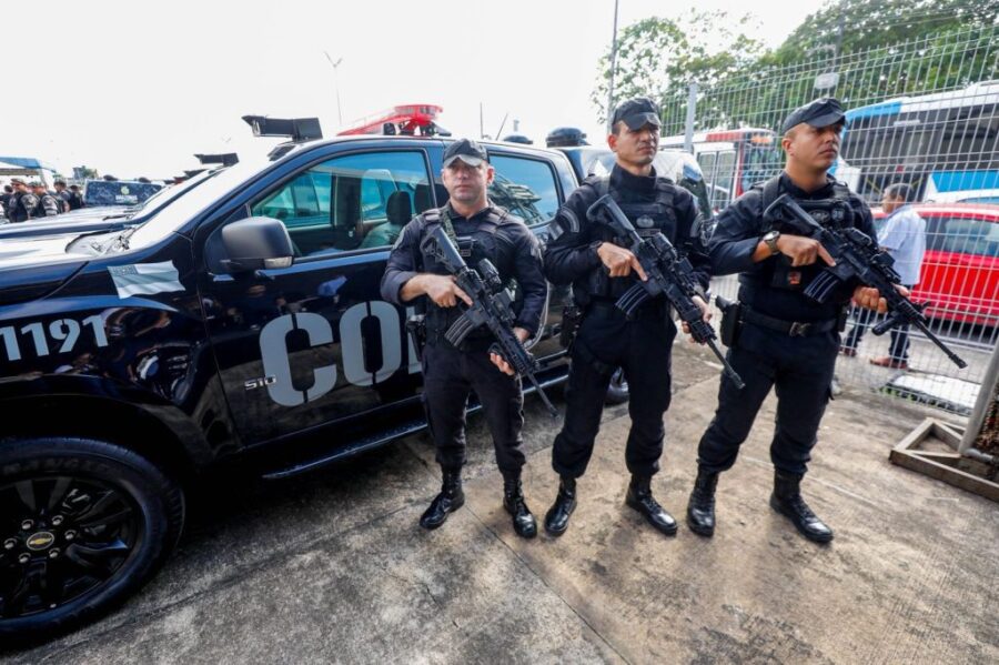 Governador-Wilson-Lima-realiza-mais-uma-entrega-de-novas-viaturas-para-as-forcas-de-seguranca-do-estado-9_Foto-Arthur-Castro_Alex-Pazzuelo_Diego-Peres_Secom-1024x682