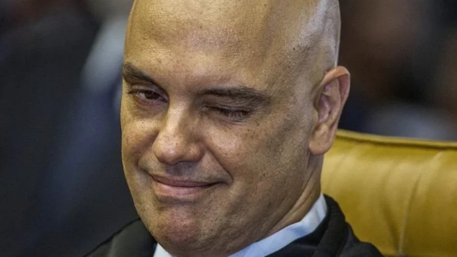 alexandre-moraes-e1732913214548-990x557.jpg