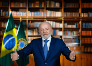 Lula sanciona lei que reduz prazo de inelegibilidade da Ficha Limpa
