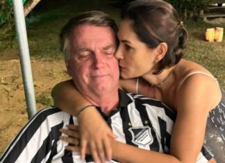 Bolsonaro confunde aliados ao sugerir Michelle como vice de Tarcísio e também candidata ao Senado