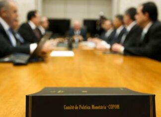 Copom inicia reunião com expectativa de manutenção da Selic em 15% ao ano