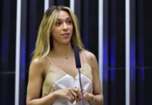 Deputada Erika Hilton pede suspensão de pagamentos ao ex-presidente Bolsonaro pelo PL