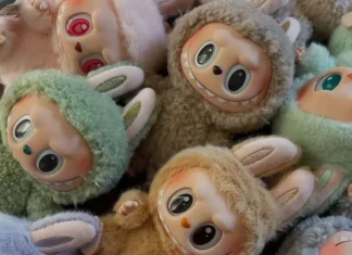 Mulher recebe R$ 21 milhões ao vender sua alma para adquirir coleção de Labubus e ingresso de show