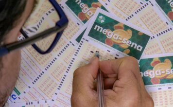 Mega-Sena acumula e prêmio sobe para R$ 12 milhões