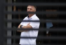 Bolsonaro solicita ao STF permissão para receber barbeiro em casa durante prisão domiciliar