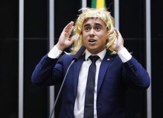 Criticado por aliados, Nikolas Ferreira diz sentir saudades de Jair Bolsonaro