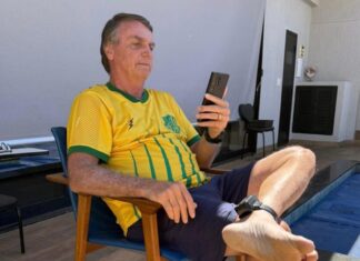 Jair Bolsonaro pede ao STF redução de pena por meio da leitura de livros