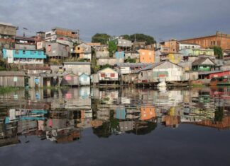 Rio Negro estabiliza pela primeira vez desde julho e sinaliza início da cheia em Manaus