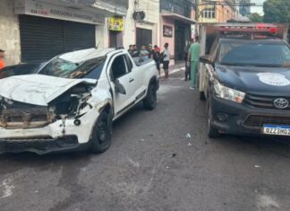 Motociclista morre após ser atingido por picape no Centro de Manaus