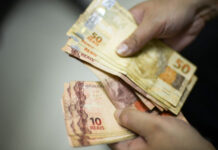 Abono salarial começa a ser pago para nascidos em novembro e dezembro nesta segunda-feira