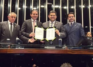 PEC 169 é promulgada no Senado e garante vitória histórica aos professores brasileiros