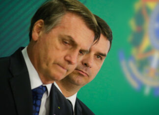 Quaest: após apoio de Bolsonaro, 62% rejeitam voto em Flávio Bolsonaro
