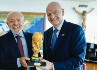 Lula recebe presidente da Fifa no Planalto e discute Copa Feminina de 2027 e Mundial de Clubes