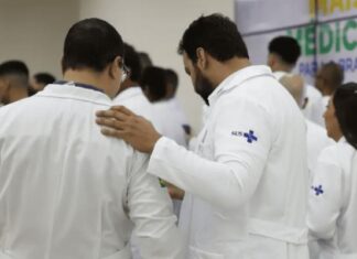 Confira a lista das faculdades de medicina do Brasil com nota ruim no Enamed