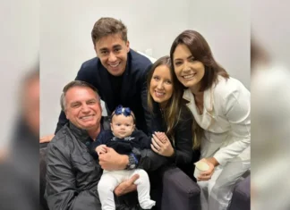 Michelle Bolsonaro chama Nikolas de filho “06” de Jair: “O Brasil acordou”