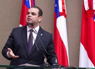 Atento ao orçamento das famílias, Roberto Cidade propõe proteção contra práticas financeiras abusivas
