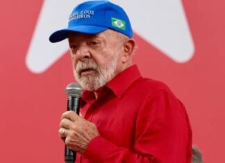 Lula diz que eleição será uma guerra: “Não tem mais Lulinha paz e amor”