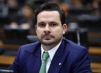 Capitão Alberto Neto destaca prioridades no retorno do trabalho legislativo