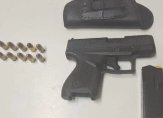 Homem é flagrado com pistola escondida em carro e acaba preso na AM-070