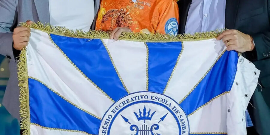 Mãe de Lula é homenageada em samba-enredo da Acadêmicos de Niterói