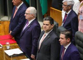 Alcolumbre defende convivência pacífica entre os Poderes em busca de estabilidade para o Brasil