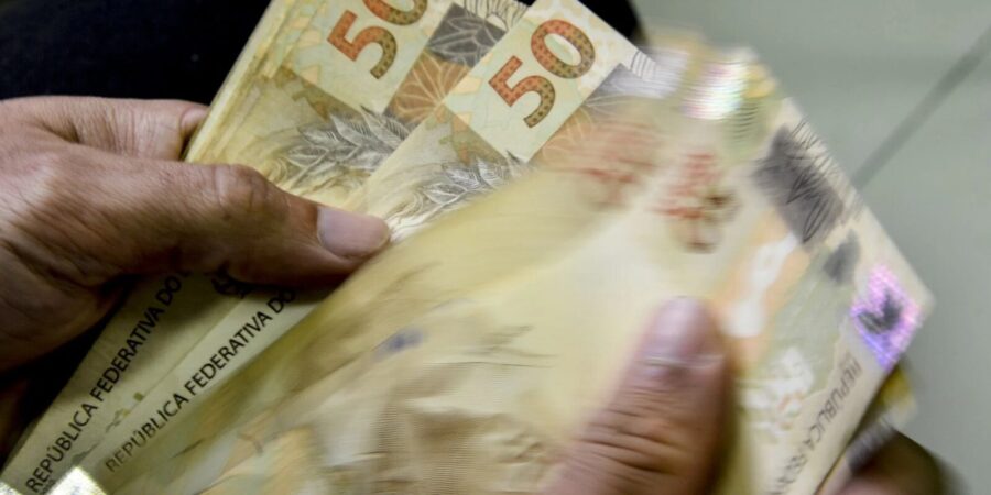 Mercado revisa projeção da inflação para 3,97% em 2024, indica Focus