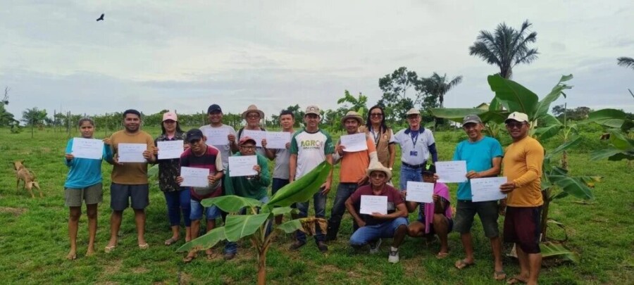 Sepror capacita agricultores de Manaquiri em boas práticas para melancia e hortaliças, impulsionando economia local